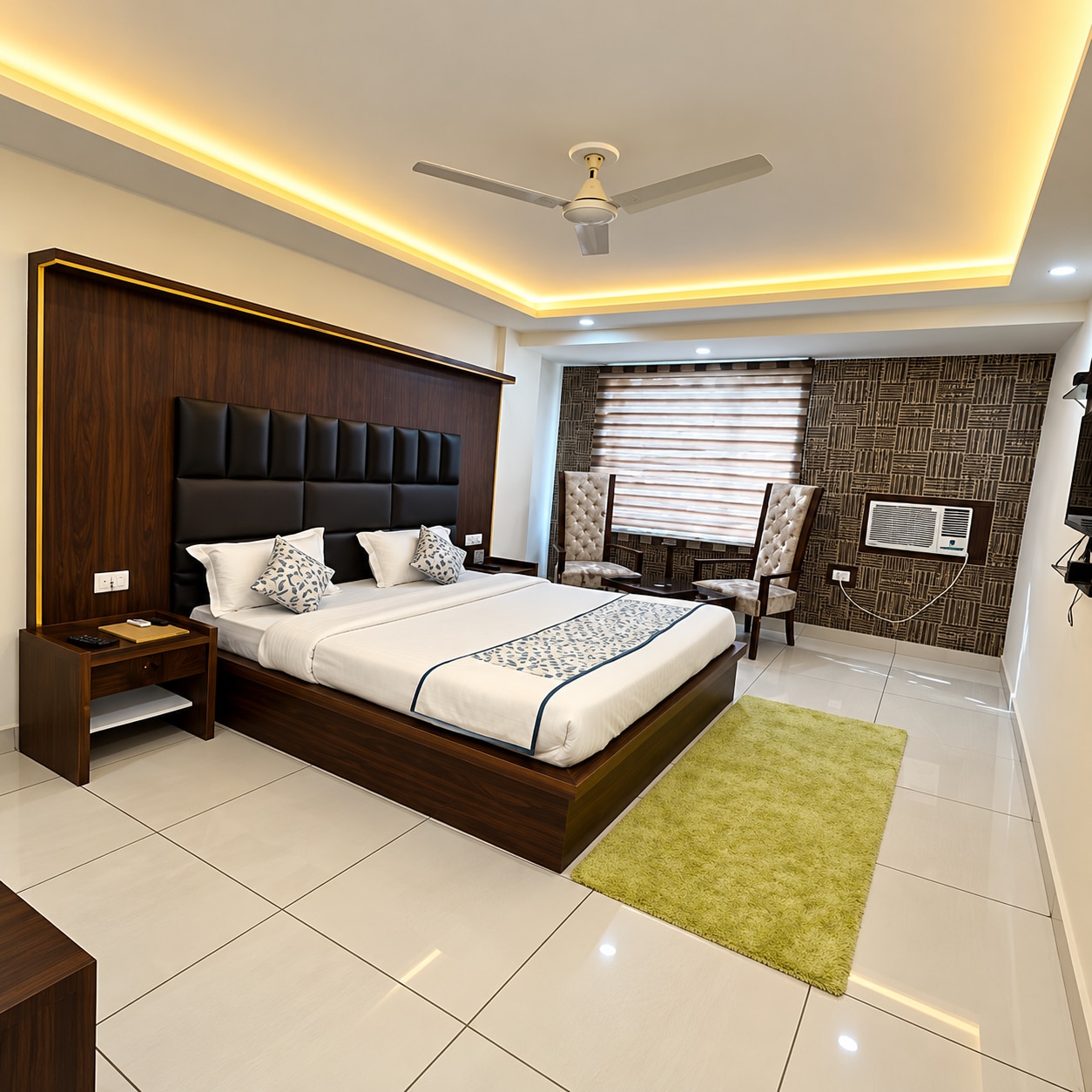 Royal Stay Near Katra Railway Station - Tap to explore photos
