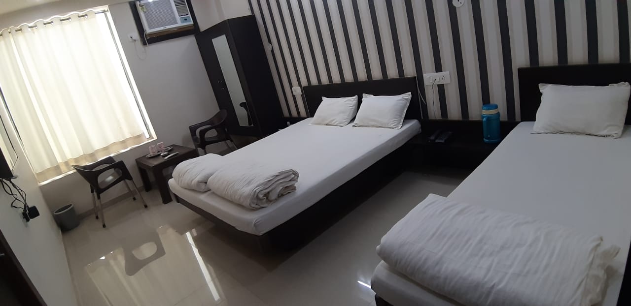 Hotel Sharda Resort - Tap to explore photos