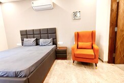 Luxury Room 2 with Ensuite in Sec 34D Chandigarh