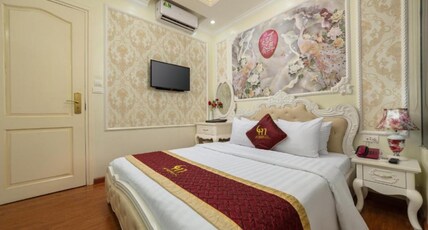 My Moon Hotel Room Type - Deluxe Queen Room