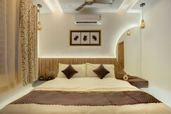 SHARNAM ON THEGANGES (By ShriHanumant HolidayHomes)