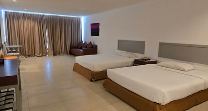 Hotel Tropicana Pattaya Room Type - Junior Suite Twin