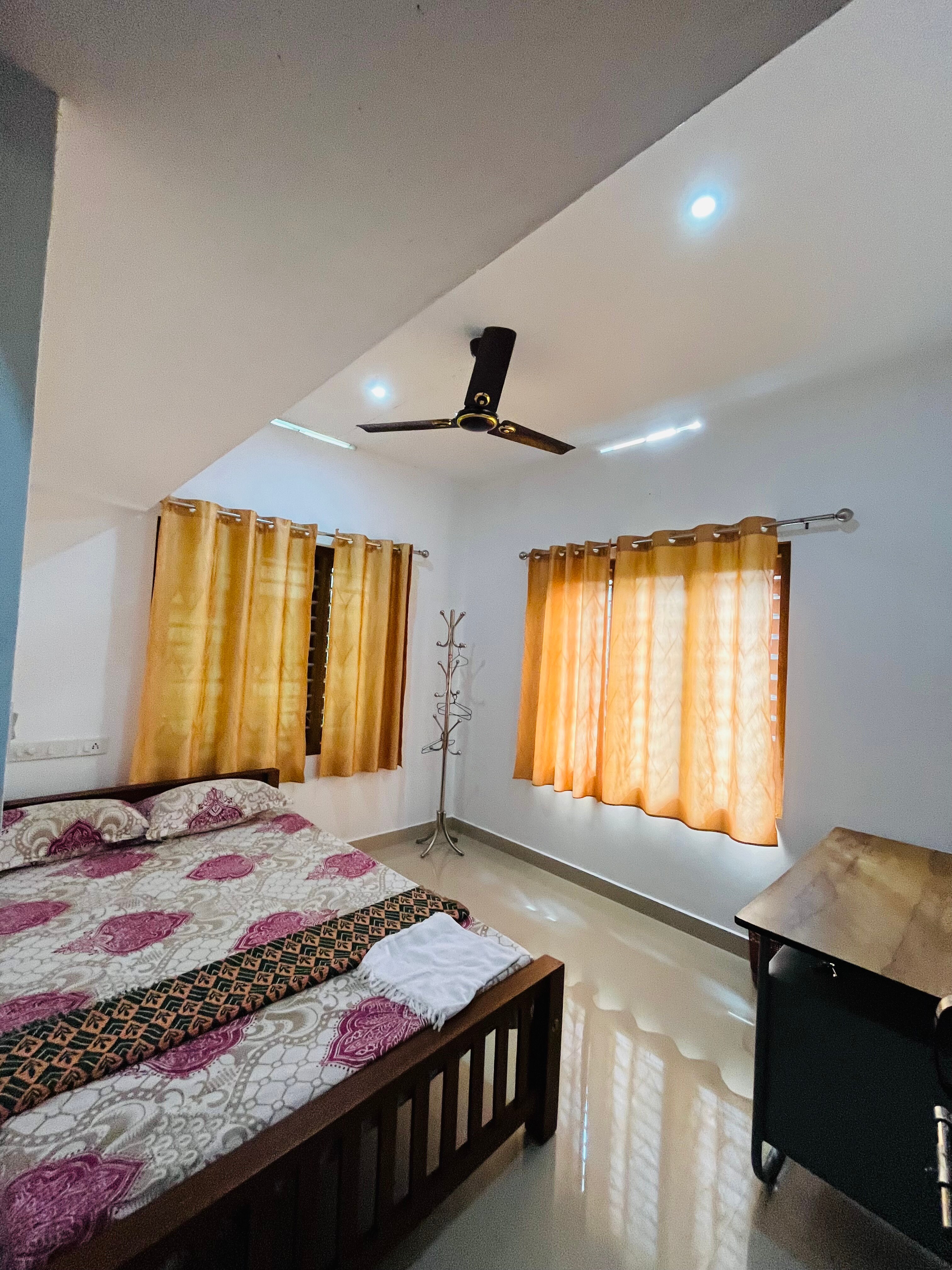 Nebo Homestay - Tap to explore photos