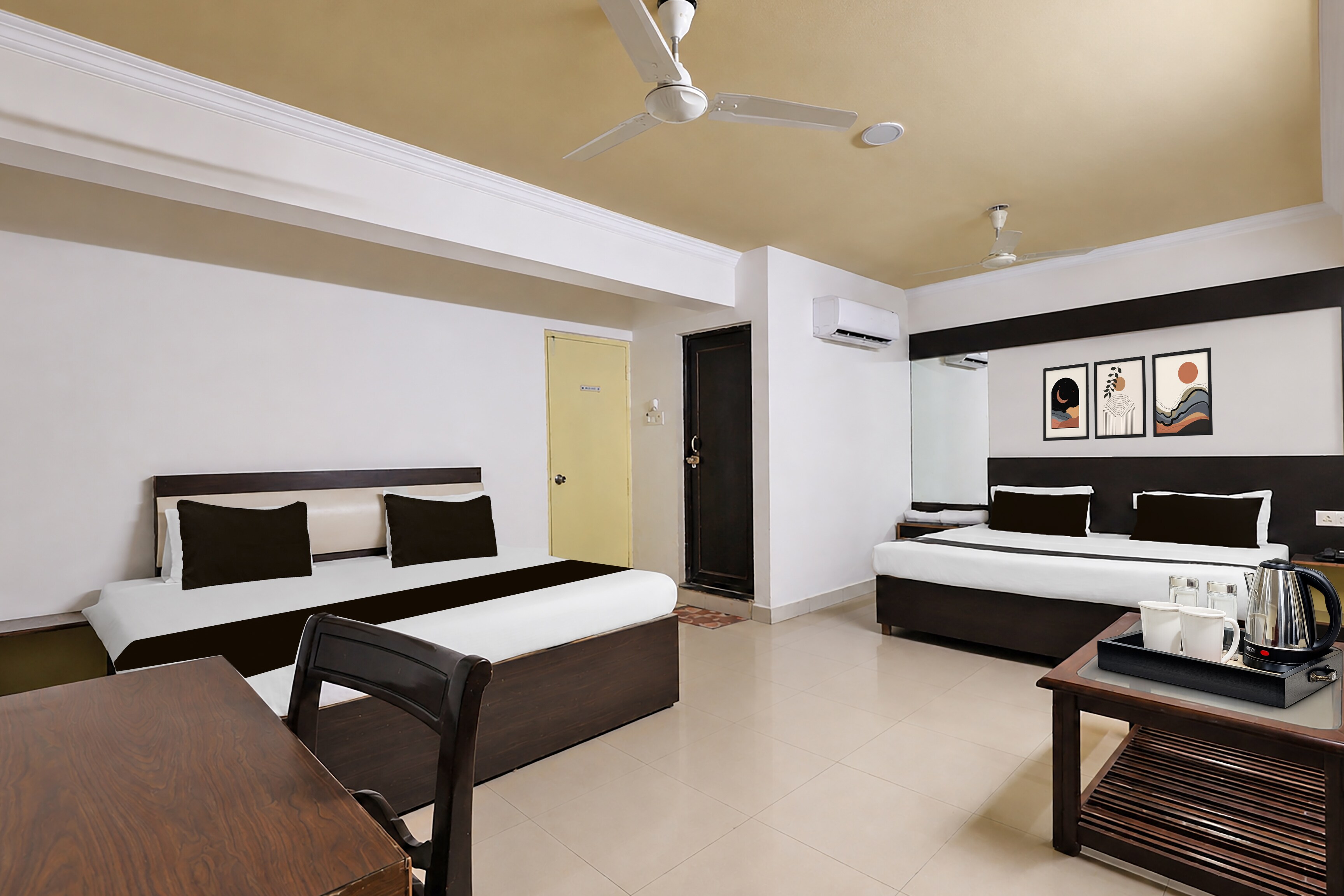 Townhouse City Centre Gwalior Formerly Hotel Sunbeam - Tap to explore photos