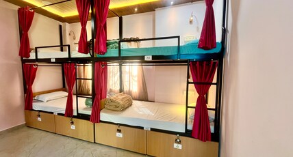 The BackpackStack Room Type - 6 Bed Mix Dorm