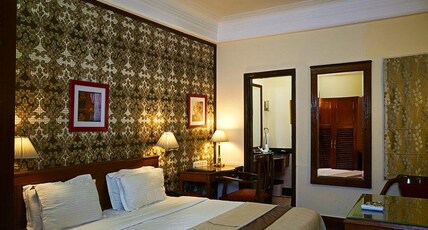 Qutub Residency Room Type - Deluxe Room