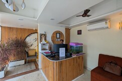 Hotel Rose Manor SUITES