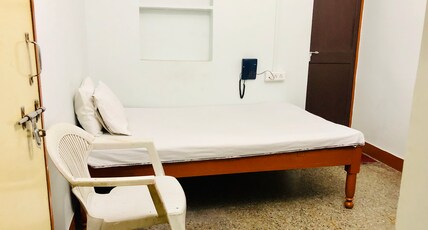 Hotel Shree Chandan Room Type - Standard Room