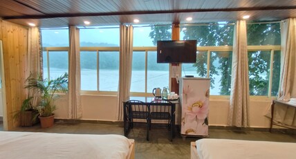 Meeram Ganga, A Heritage Stay by the Ganges Room Type - Ganga view Family cottage suite