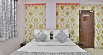 HOTEL SHUBH LABH Room Type - Deluxe AC Room