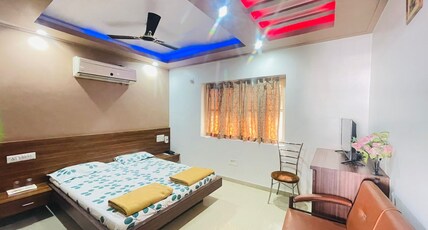 Hotel Rajdhani - Best Family Hotel in Pavagadh and Halol Room Type - Super Deluxe AC Room