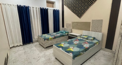 saini guest house Room Type - deluxe rooms