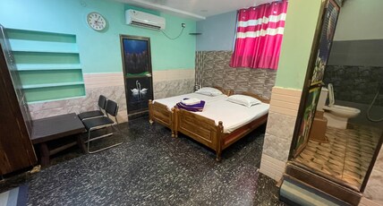 HOTEL SRIYA PALACE Room Type - Super Deluxe Double