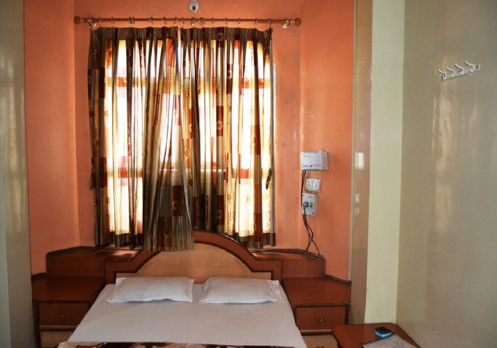 Hotel Raghav - Tap to explore photos