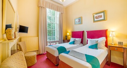 OYO Bailbrook Lodge, Bath Room Type - Standard Twin Room