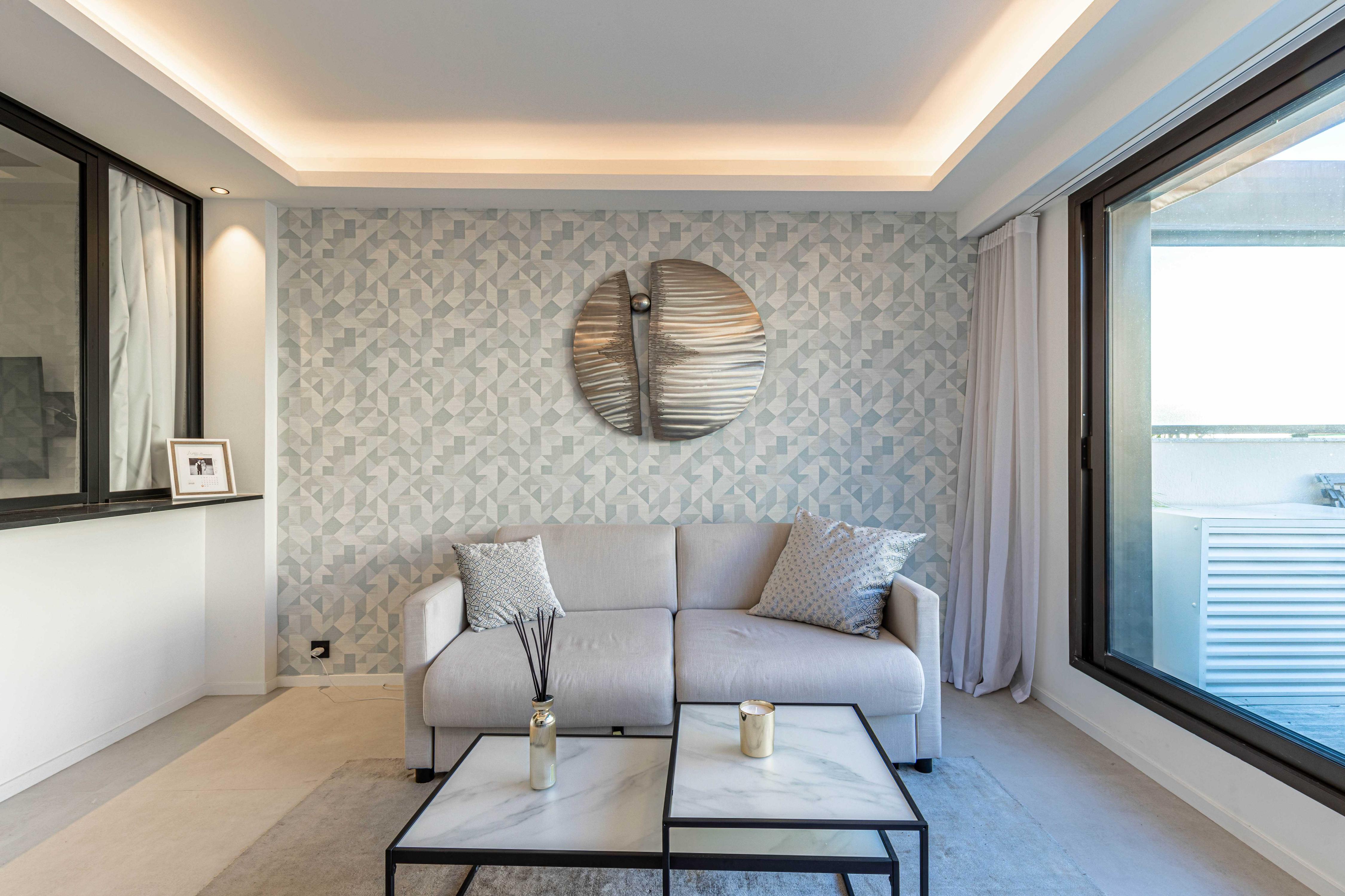 Superb One bedroom flat terrace Cannes center - Tap to explore photos