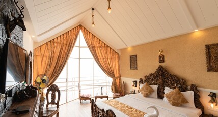 Kali Tibba Resort Room Type - Lanai Premium ( Valley View With Balcony )