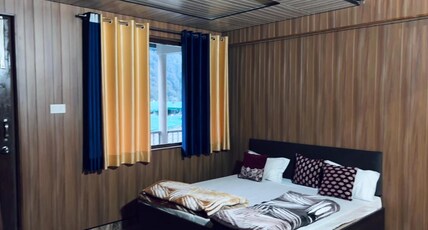 Hotel Himani Pangoot Room Type - Family Cottage Room