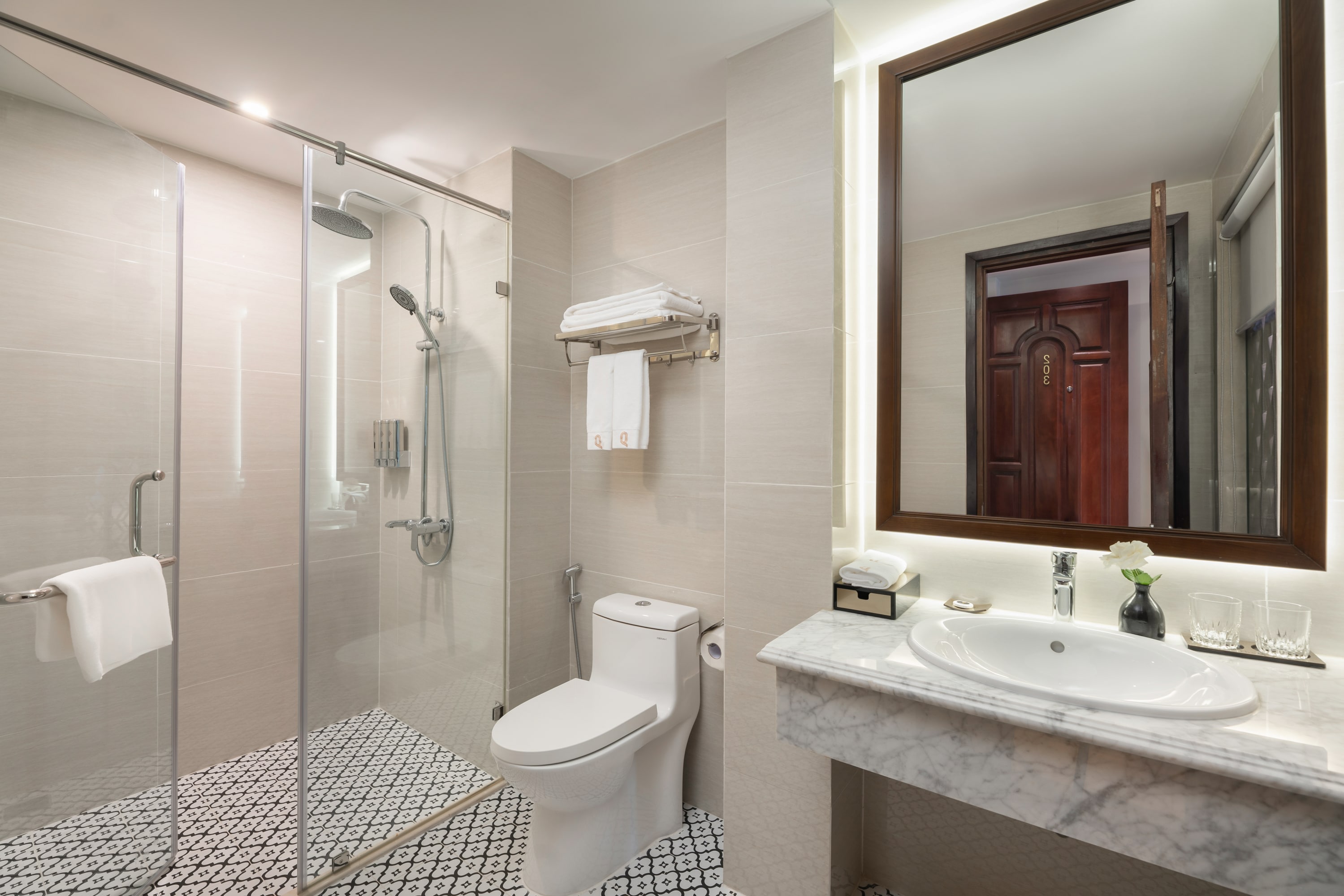 The Q Boutique Hotel - Tap to explore photos