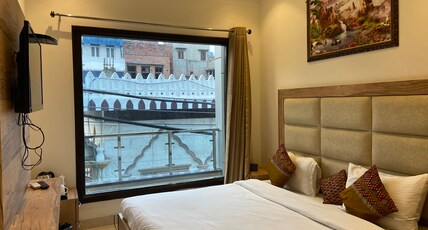 Hotel Exotic Room Type - Deluxe Room