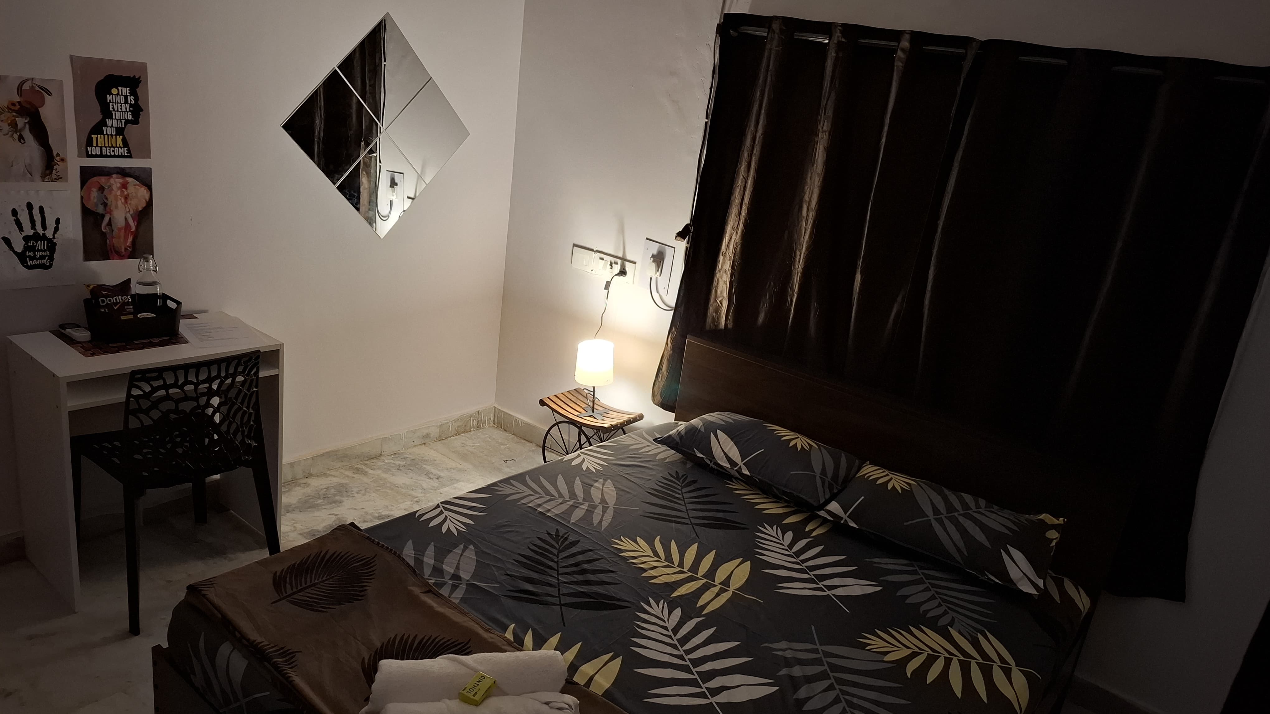 Spacious 2BHK Flat With Modern Amenities in Secbad - Tap to explore photos