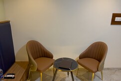 Hotel Ratna Paradise