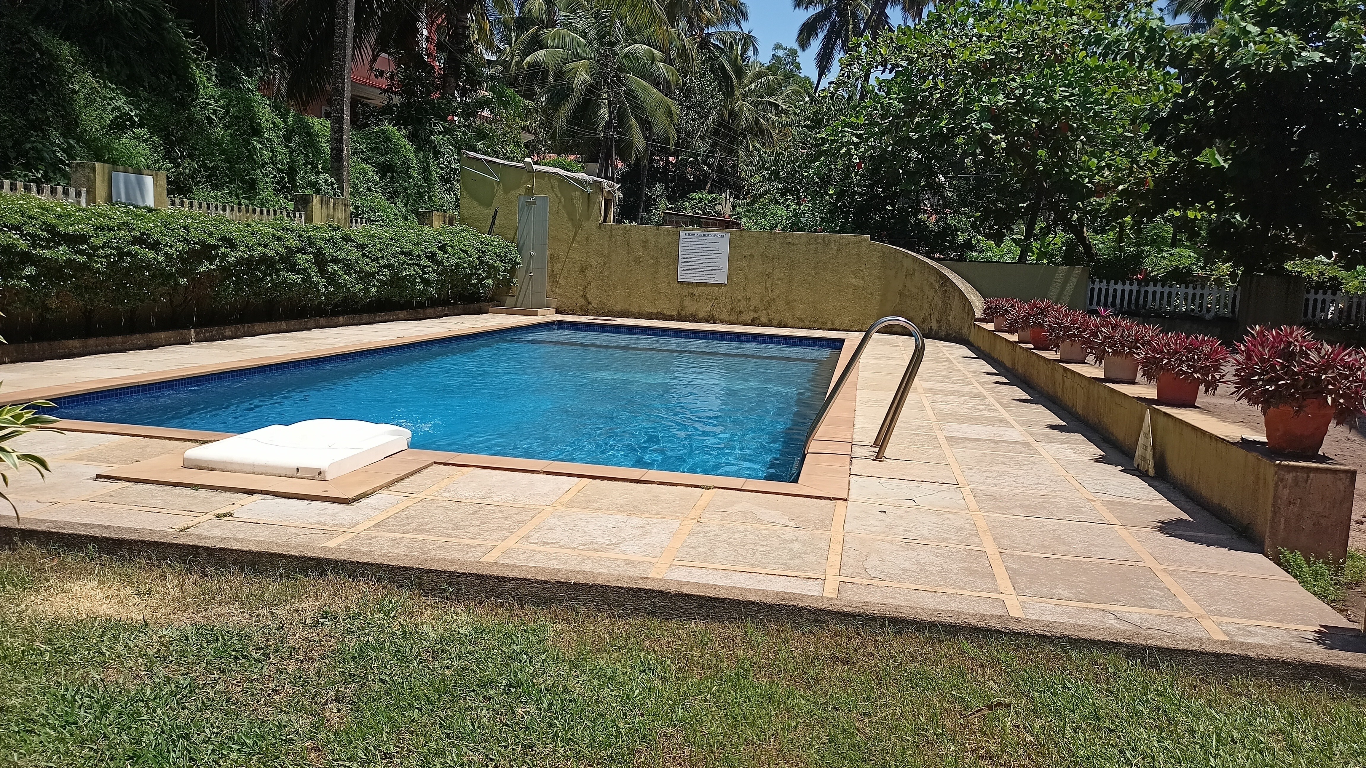 GR8 Vacations-North Goa - Tap to explore photos