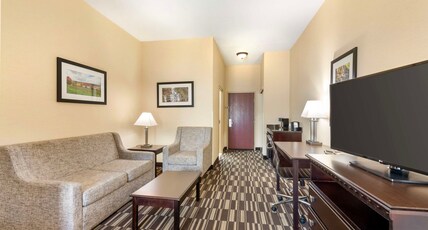 Best Western Plus Victor Inn & Suites Room Type - Suite-1 King Bed, Non-Smoking, High Speed Internet Access, Mini Suite, Sofabed, Microwave And Refrig Best Western Plus Victor Inn & Suites Room Type - Suite-1 King Bed, Non-Smoking, High Speed Internet Access, Mini Suite, Sofabed, Microwave And Refrig