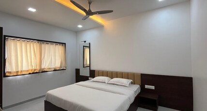 LaxmiNarayan Executive Room Type - Deluxe AC