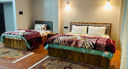 Dolma Dhim Stay 1Km from MG Marg Room Type - Mountain View Four bed room Dolma Dhim Stay 1Km from MG Marg Room Type - Mountain View Four bed room