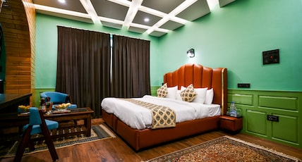 Hotel Harmony Heaven's - Nigeen Lake Room Type - Deluxe Room - (Hot + Cold AC) Hotel Harmony Heaven's - Nigeen Lake Room Type - Deluxe Room - (Hot + Cold AC)