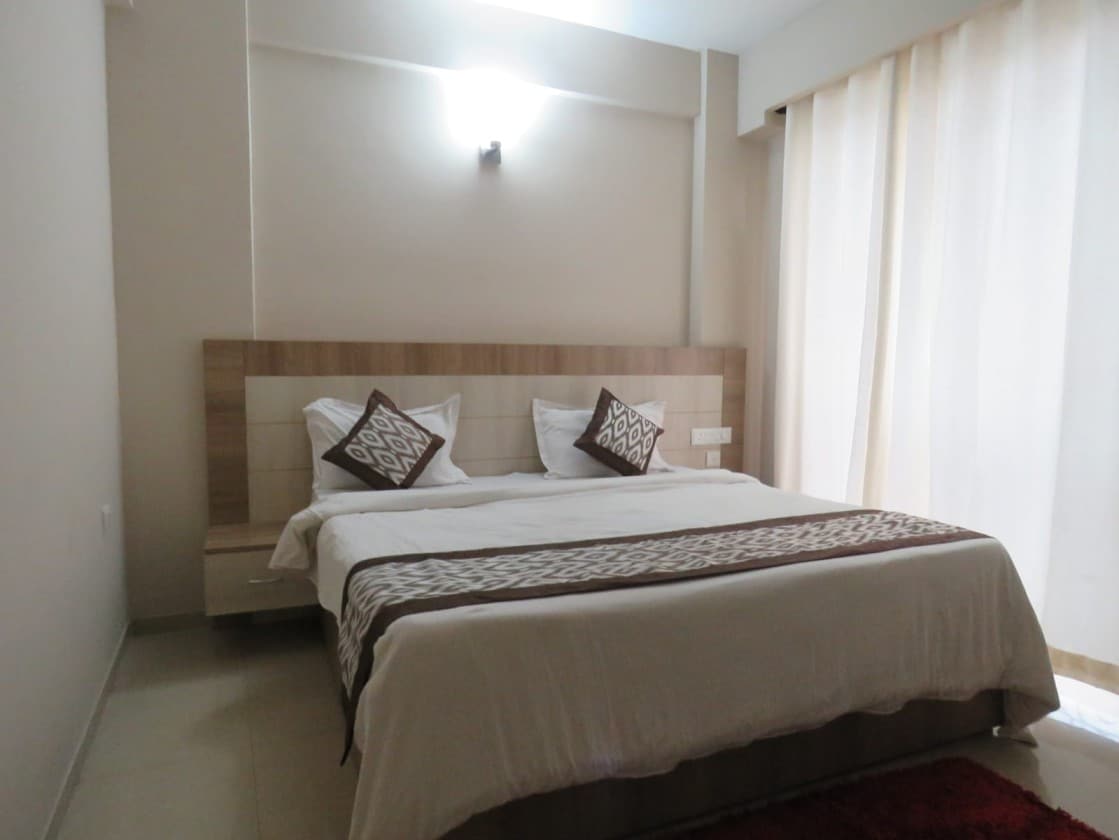 Krishn Luxury Aawaas - Holiday Stay by Restiqq - Tap to explore photos