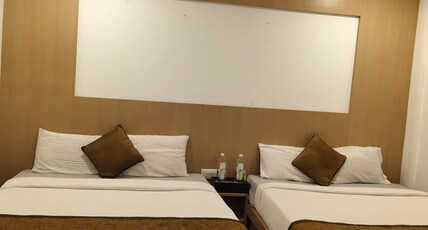 Square Inn Room Type - Deluxe Quadrable Room