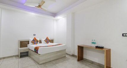 FabHotel The Grand Heritage Room Type - Premium Room