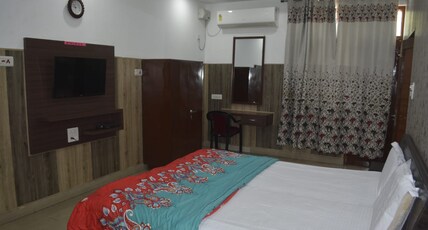 Deluxe Home Stay,Gagret(District Una) H.P. Room Type - Deluxe
