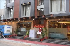 Address of Hotel Meadows 