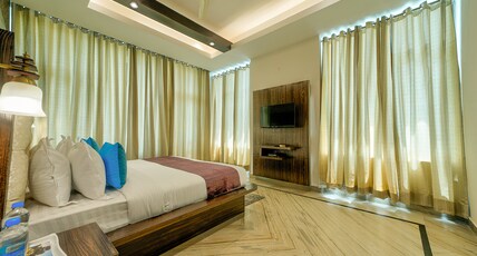 Kamal Residency Room Type - Family Suite Room