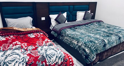 Hotel mahadev badrinath ji Room Type - TRIPLE ROOM