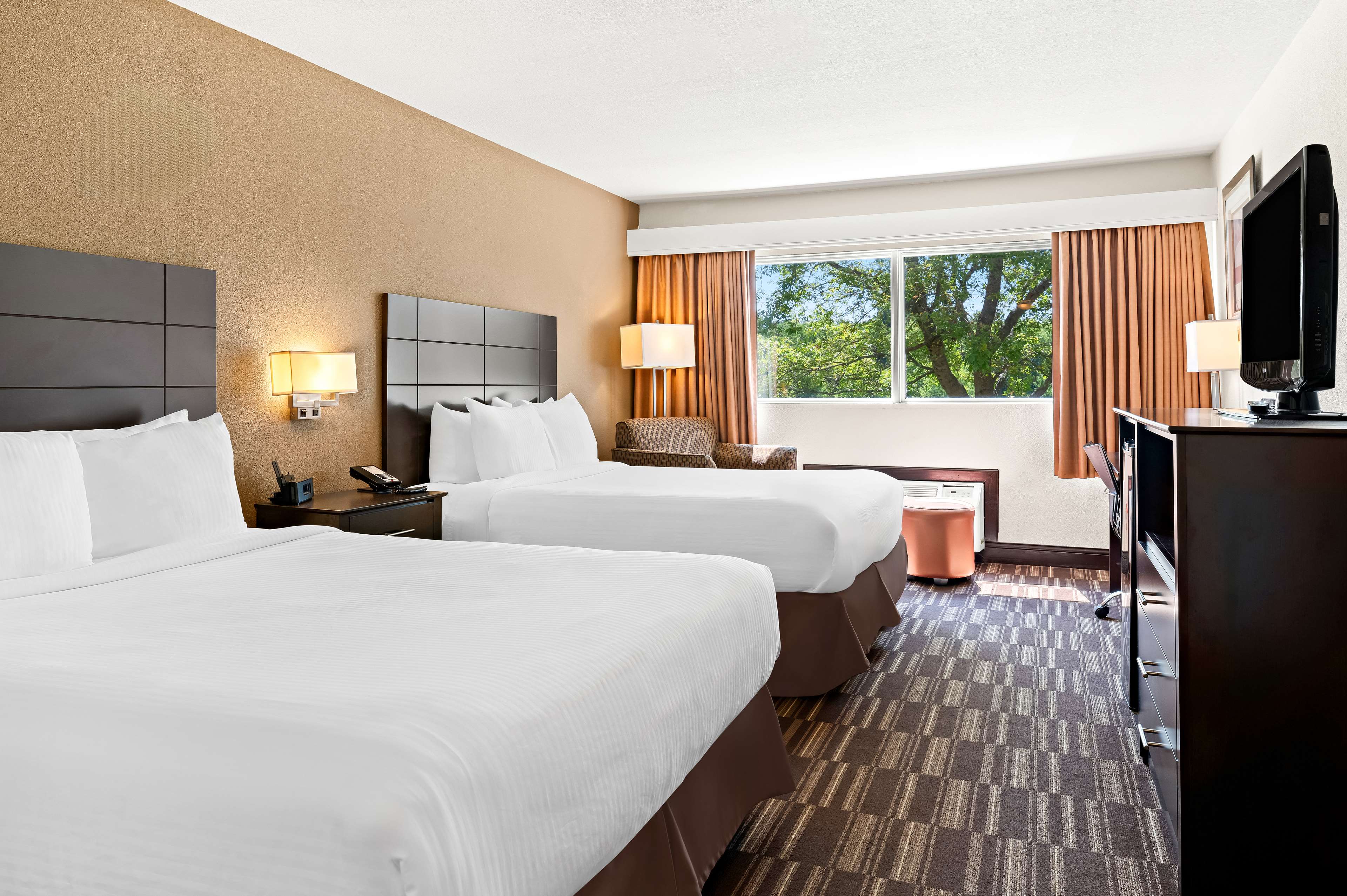 Best Western Monticello Gateway Inn - Tap to explore photos