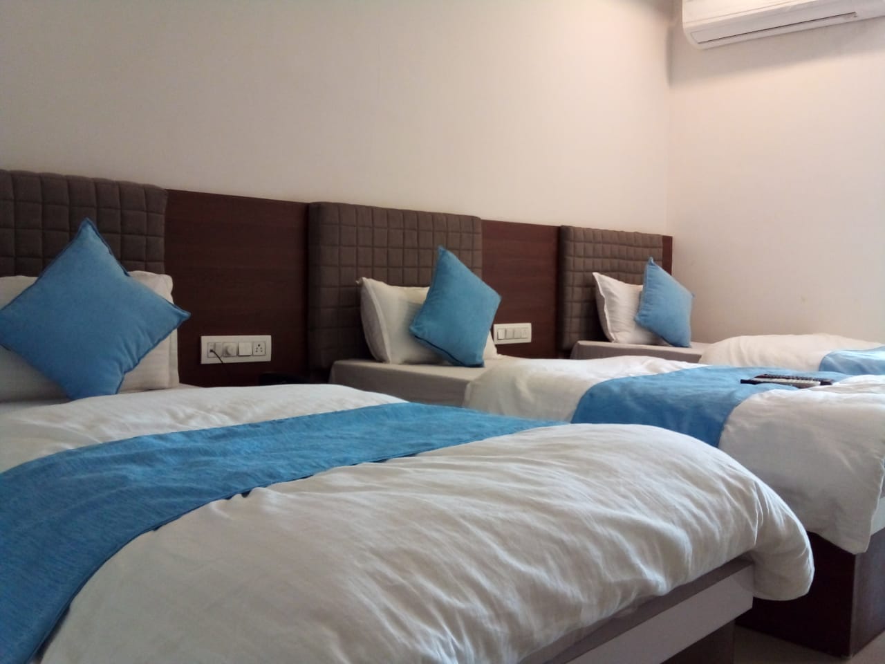 Hotel My Stay - Tap to explore photos