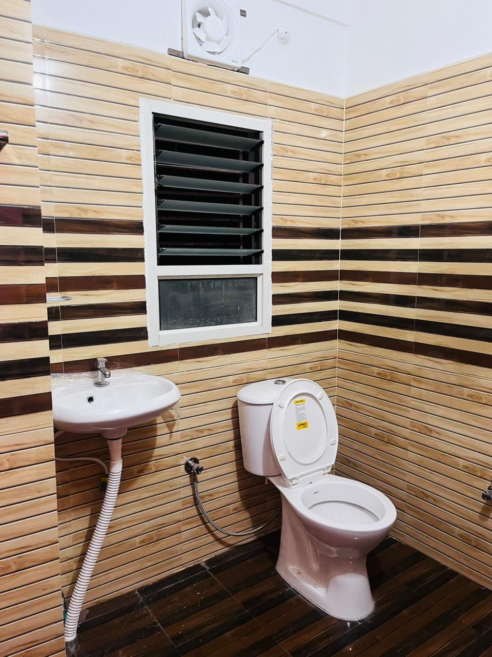Dichang Homestay - Tap to explore photos