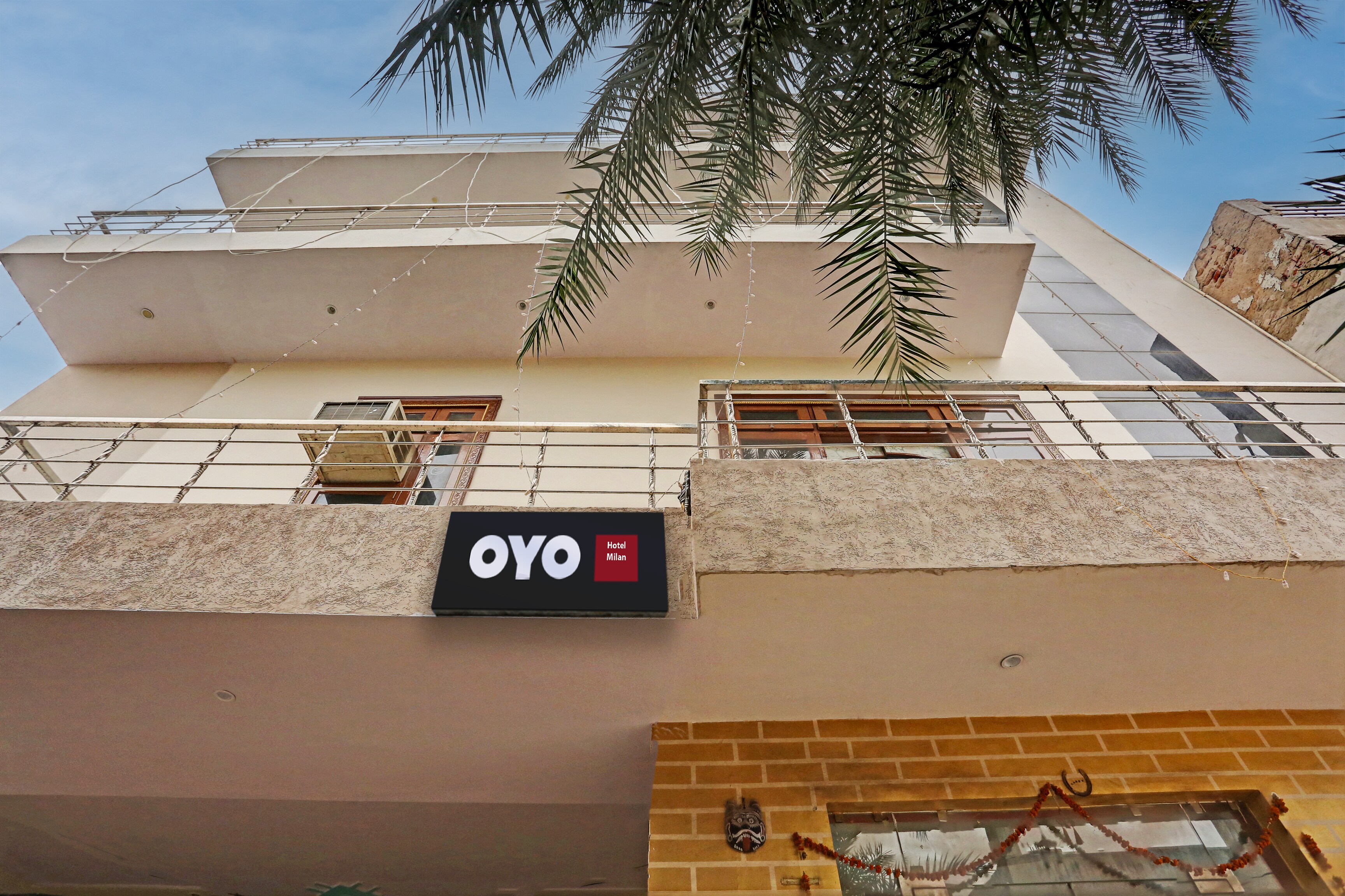 Hotel O Milan - Tap to explore photos