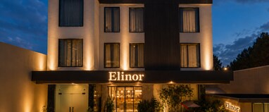 Hotel Elinor- 800 MTR away From Taj mahal