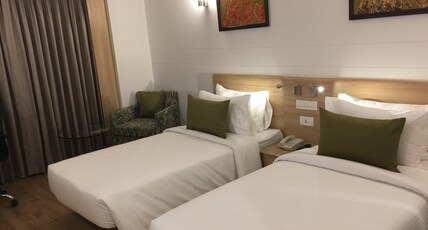 Lemon Tree Hotel Sec-60 Gurugram Room Type - Business Room