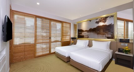 Grande Centre Point Ploenchit Room Type - 2-Bedrooms Balcony Suite with Bathtub 96sq.m. (Child Sharing Bed)