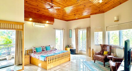 Address by the Khul Dharamshala Room Type - Luxury Suite Pool and Peak View Dharamshala