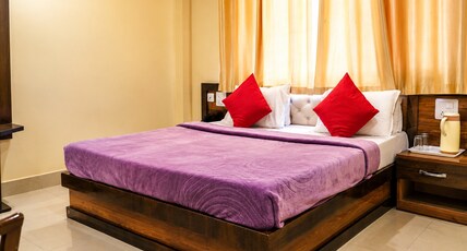 Agastya Residency Room Type - Deluxe Room( No View)
