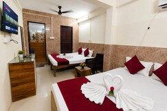 Krishna Inn Durgakund Road