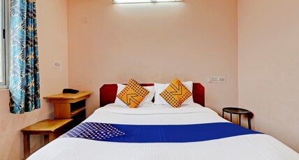 Hotel O Spot on S L V Comfort Room Type - Classic