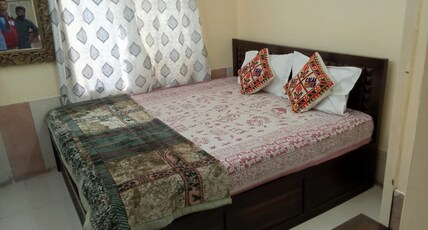 AV Palace Room Type - Double Bed Room
